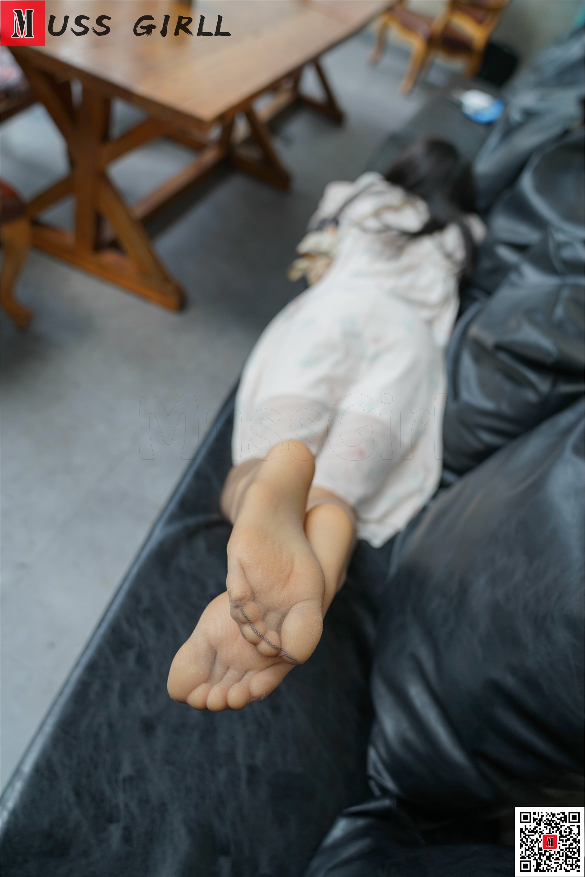 MussGirl慕丝女郎  NO.196 白色连衣裙肉丝